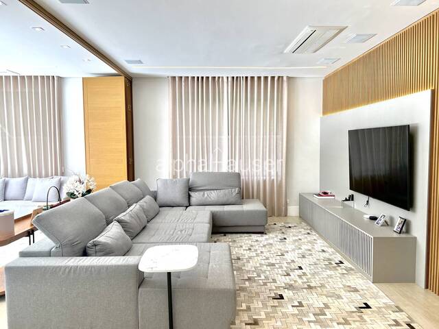 #1115 - Casa para Venda em Santana de Parnaíba - SP