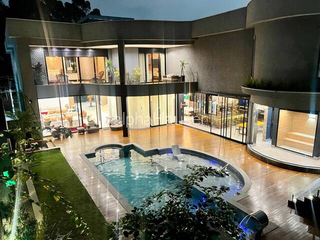 #1137 - Casa para Venda em Barueri - SP