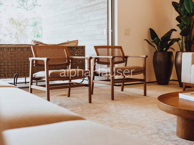 #1233 - Casa para Venda em Barueri - SP