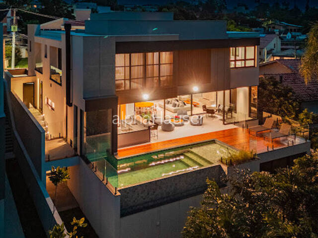 #1283 - Casa para Venda em Barueri - SP