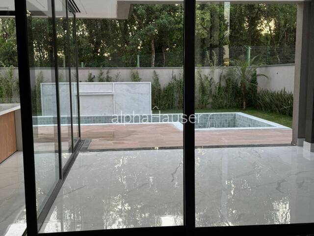 #1296 - Casa para Venda em Santana de Parnaíba - SP