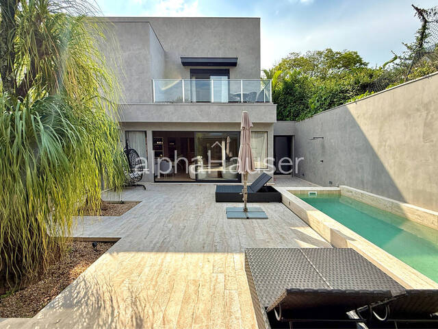 #1303 - Casa para Venda em Barueri - SP