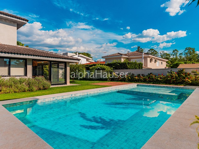 #1304 - Casa para Venda em Santana de Parnaíba - SP