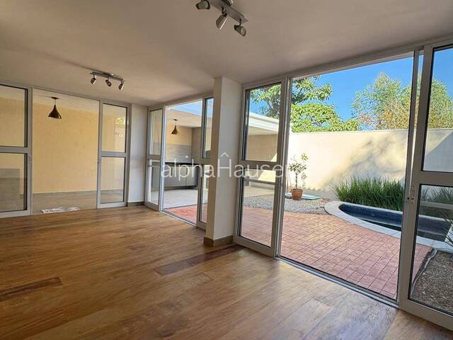 #1307 - Casa para Venda em Santana de Parnaíba - SP