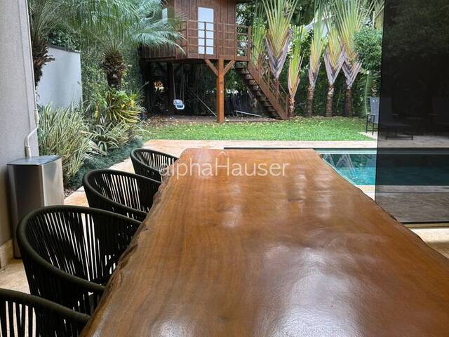 #1309 - Casa para Venda em Santana de Parnaíba - SP