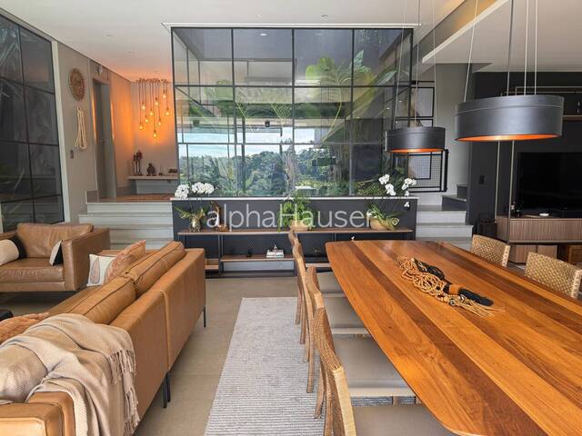 #1305 - Casa para Venda em Santana de Parnaíba - SP