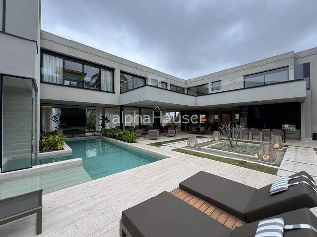 #1322 - Casa para Venda em Barueri - SP