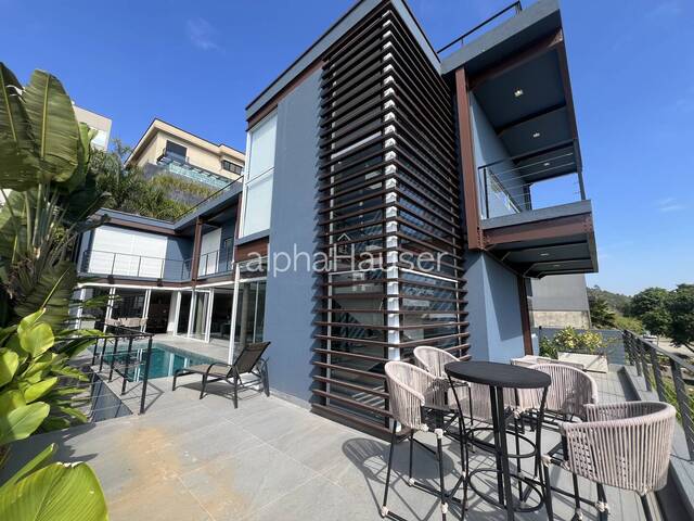 Casa para Venda em Santana de Parnaíba - 4