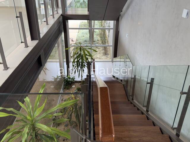 Casa para Venda em Santana de Parnaíba - 4