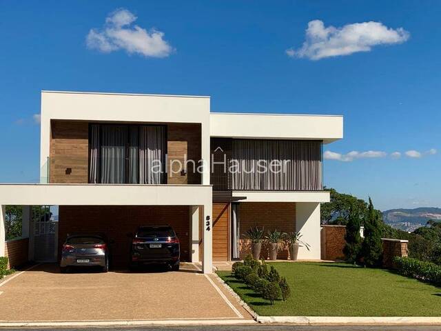 #1332 - Casa para Venda em Santana de Parnaíba - SP