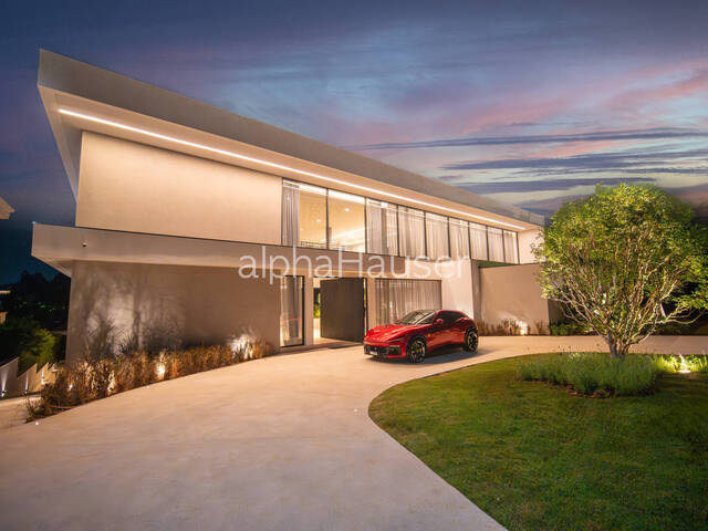 #1362 - Casa para Venda em Santana de Parnaíba - SP