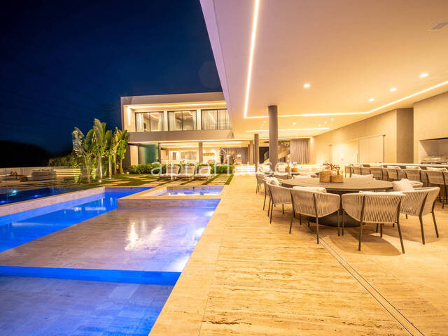 #1362 - Casa para Venda em Santana de Parnaíba - SP