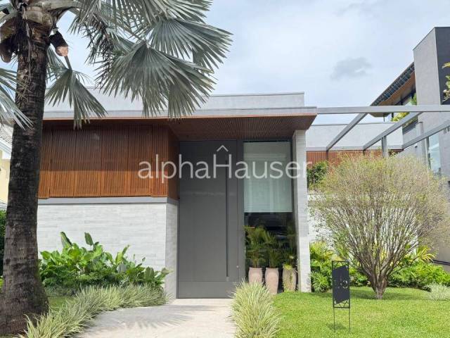 #1365 - Casa para Venda em Santana de Parnaíba - SP