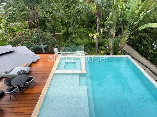 #1365 - Casa para Venda em Alphaville - SP