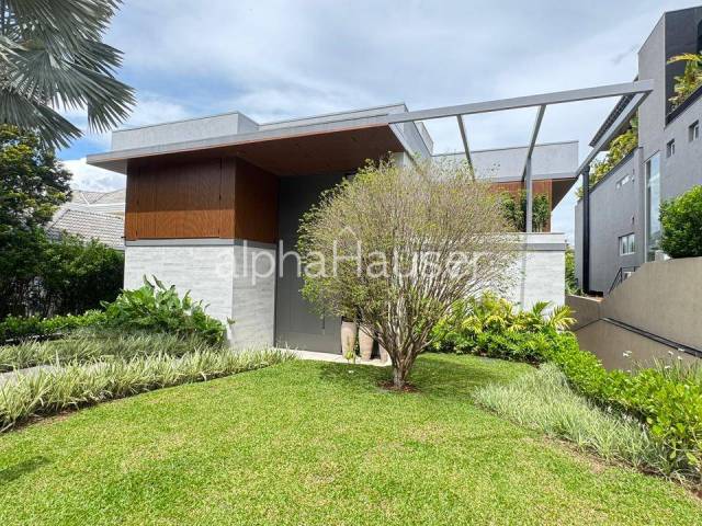 #1365 - Casa para Venda em Santana de Parnaíba - SP