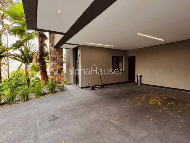 #1366 - Casa para Venda em Santana de Parnaíba - SP