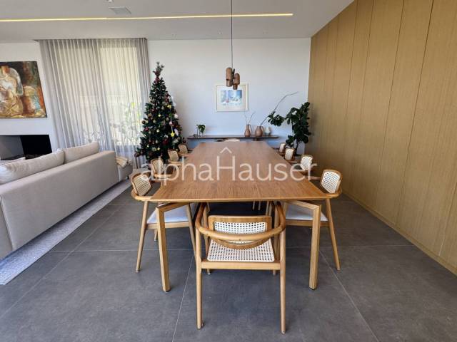 #1369 - Casa para Venda em Santana de Parnaíba - SP