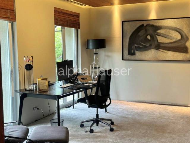 #823 - Casa para Venda em Santana de Parnaíba - SP