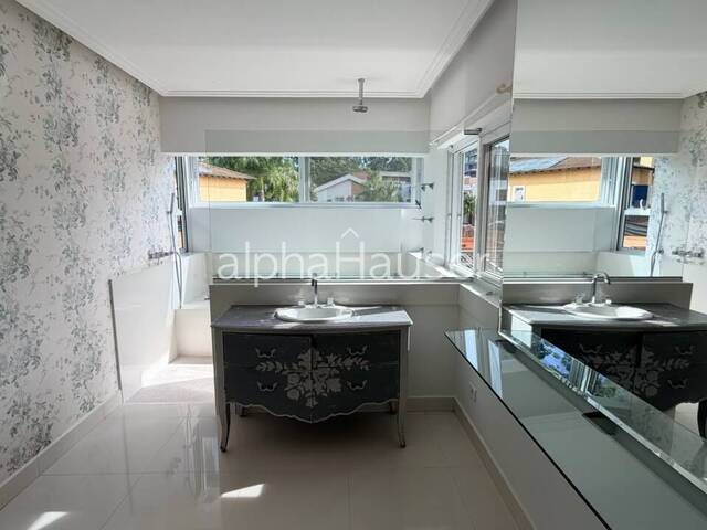 Casa para Venda em Santana de Parnaíba - 4